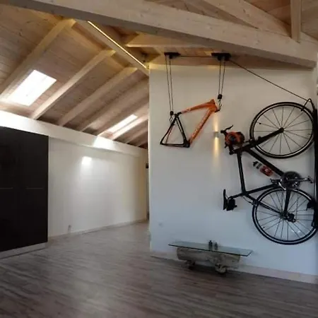 Appartamento Wood Metal Glass *